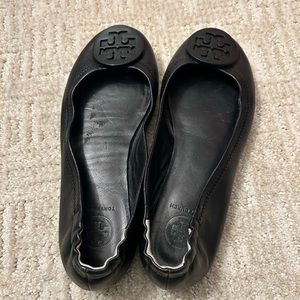 Ladies black dress flats